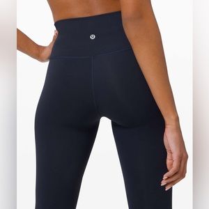 Lululemon Wunder Train High-Rise Tight 25" size 12